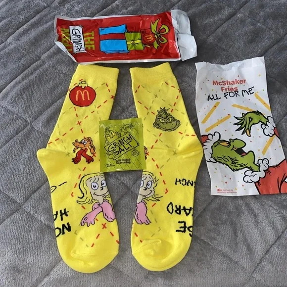 2025 McDONALD'S Grinch Christmas Adult Happy Meal Socks YELLOW - Picture 8 of 9